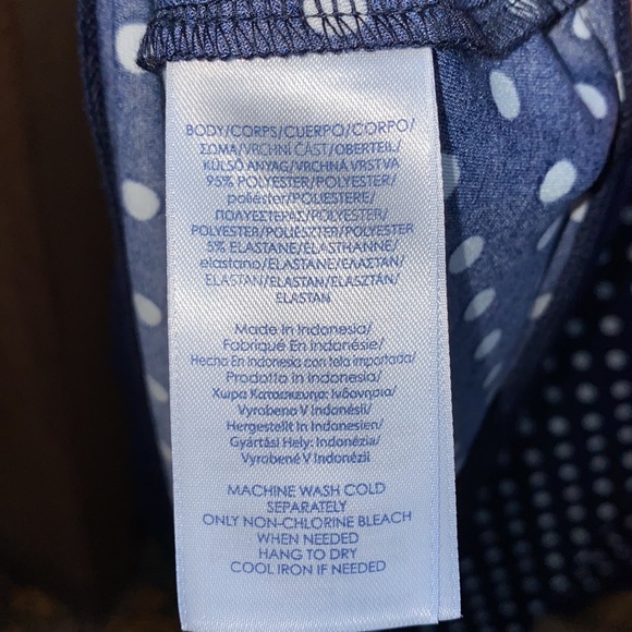 Cute Dress. Super comfortable W/ Stretch. - Picture 3 of 5